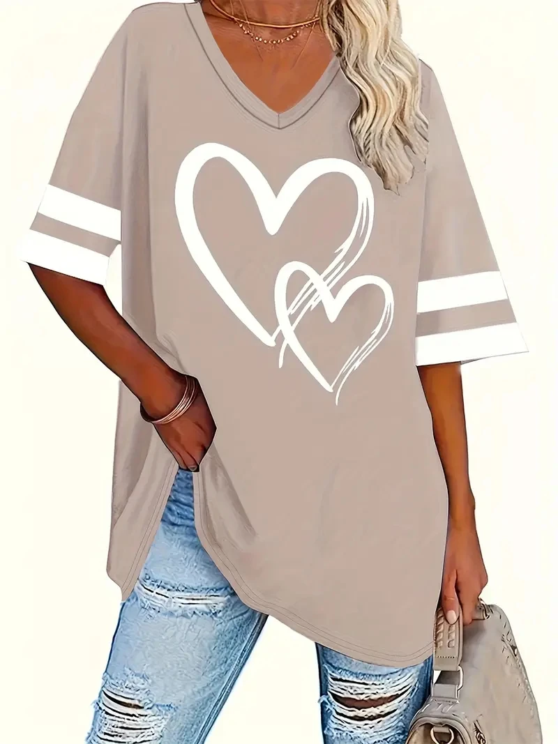 2024 Plus Size Heart & Stripe Print T-Shirt Casual Short Sleeve Top For Spring & Summer Women's Plus Size Clothing