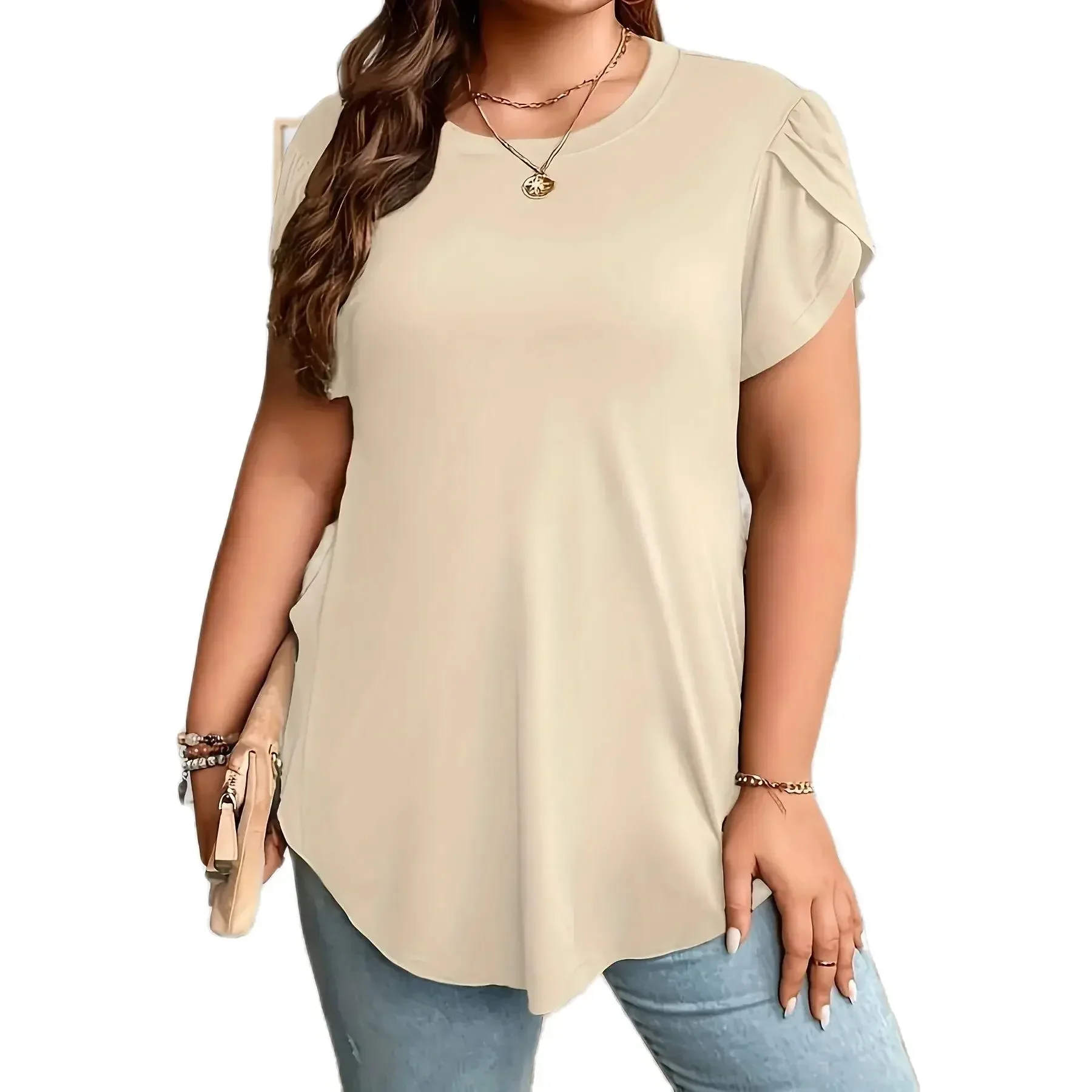 Women's XL-5XLPlus size petal sleeve curved hem T-shirt showcases a fashionable style suitable for various casual