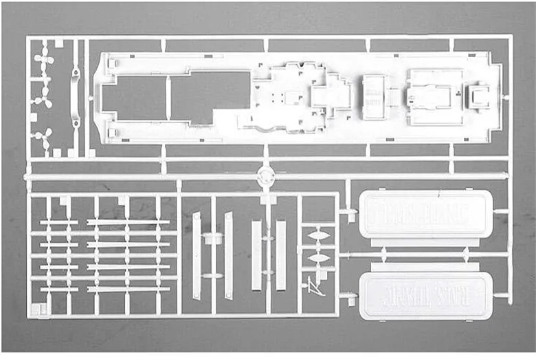 1:550 RMS Titanic Model Building Kits Assembly Plastic Ship Model With Electric Motor Lighting Device Electric Titanic Toy